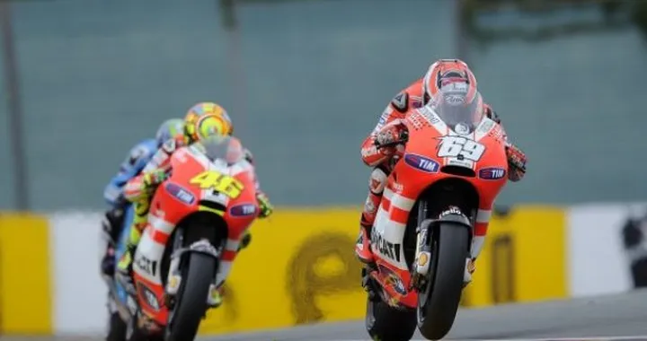 Hayden: "questo distacco è duro da accettare". Rossi: "siamo ancora troppo lontani".