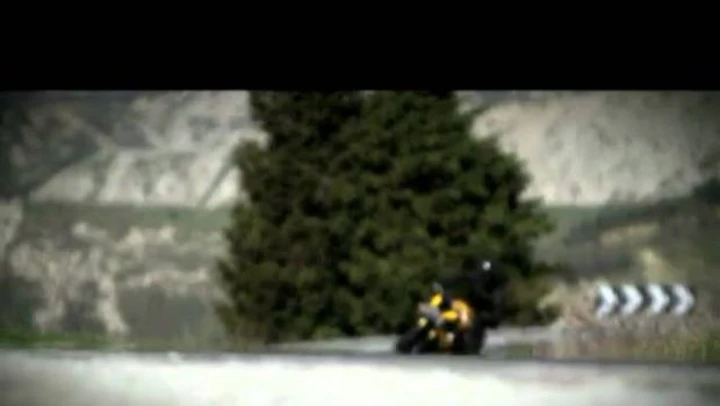 TEST Aprilia Tuono V4R 2011 /video