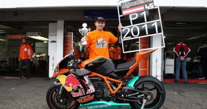 Martin Bauer e KTM vincono il Campionato IDM Superbike 2011