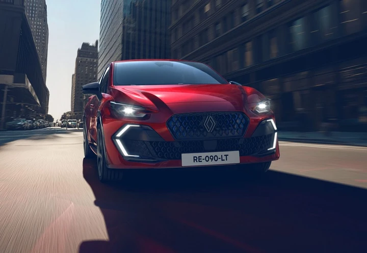 Renault Clio 6: ordini aperti in Italia, prezzi, motori e allestimenti