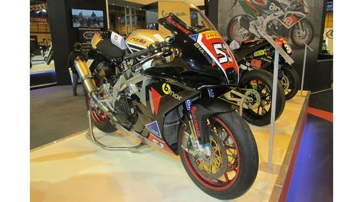 Aprilia risponde a Yamaha con una RSV4-RF track-only