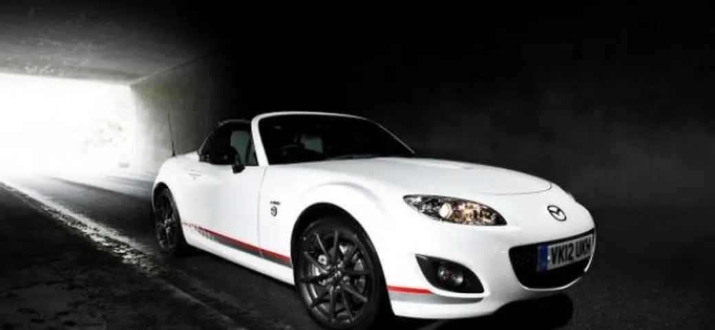 Mazda MX-5 Kuro, edizione speciale per il mercato inglese