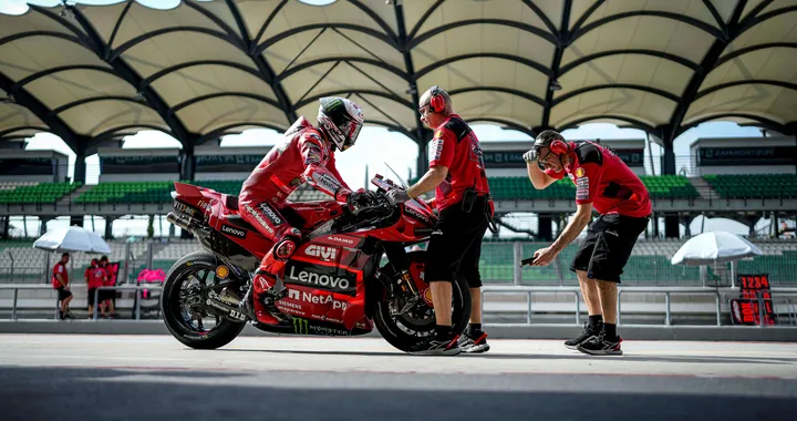 MotoGP 2023, si parte: Bagnaia è l'uomo da battere