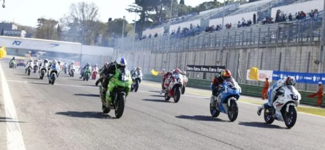 Coppa Italia Velocità Moto 2012 al via da Vallelunga