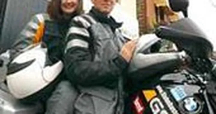 Giro del mondo in moto, di chi è il record?