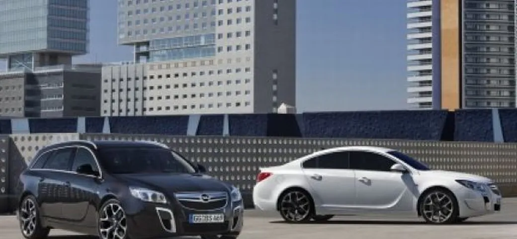 Opel Insignia OPC: debutta il cambio automatico