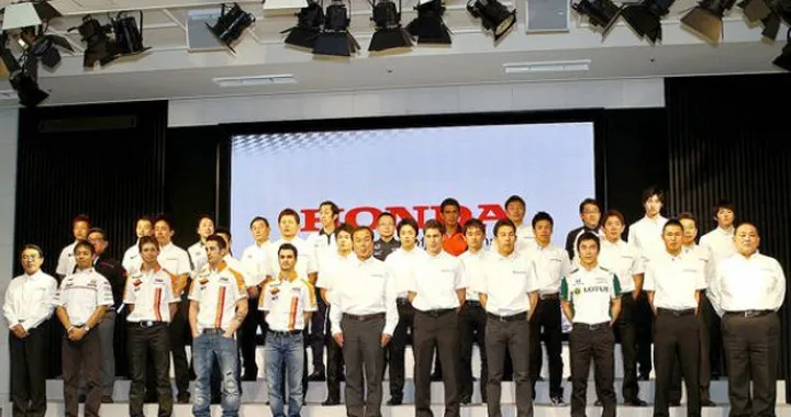 Presentato a Tokio il Team Repsol Honda di Pedrosa, Dovizioso e Stoner