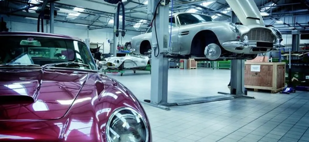 Aston Martin torna a Newport Pagnel: apre l'Heritage Showroom