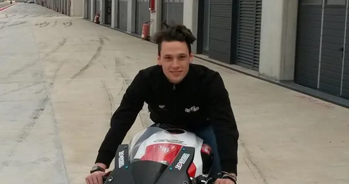 Superstock 1000: Lorenzo Savadori 1° nelle libere