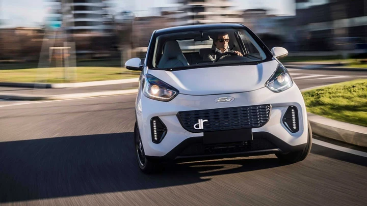 DR 1.0 elettrica: prezzo, dimensioni, interni