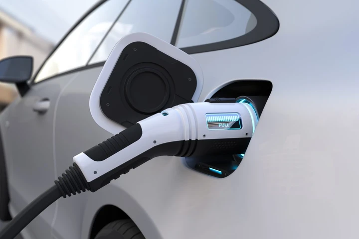 Antitrust: informazioni fuorvianti sulle auto elettriche BYD, Stellantis, Tesla e Volkswagen