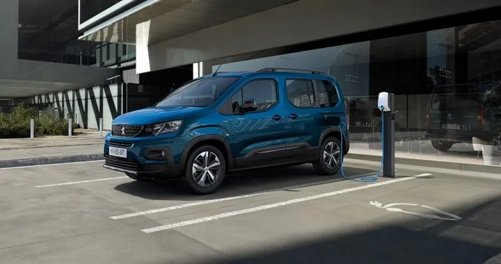 Peugeot e-Rifter: versioni, equipaggiamenti, autonomia