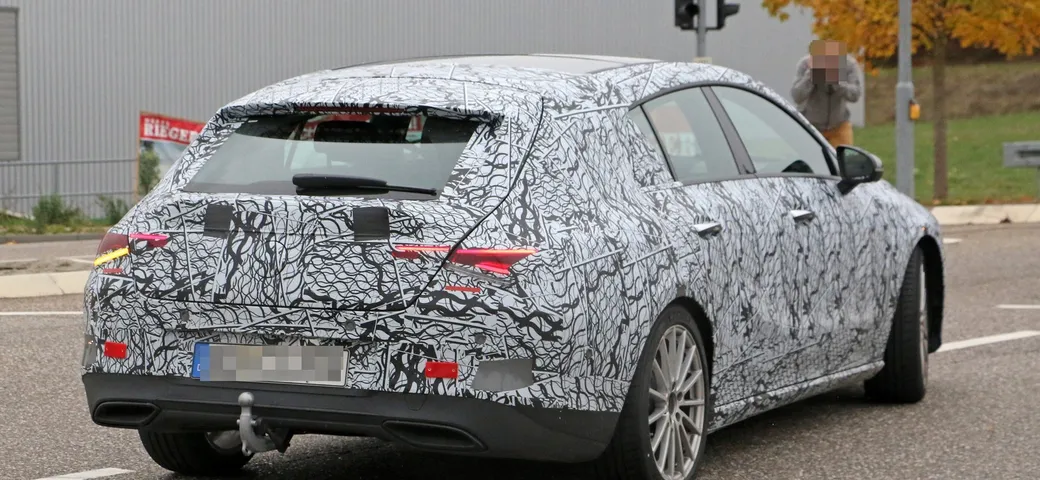 Mercedes CLA Shooting Brake: foto spia seconda generazione