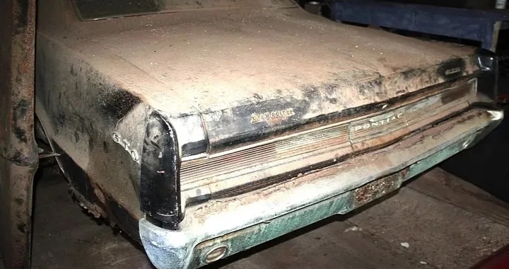 Pontiac GTO del 1964 ferma da 48 anni, ora cerca un nuovo proprietario