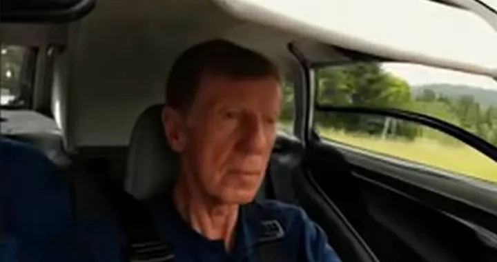 Walter Röhrl al volante della McLaren F1 | Video