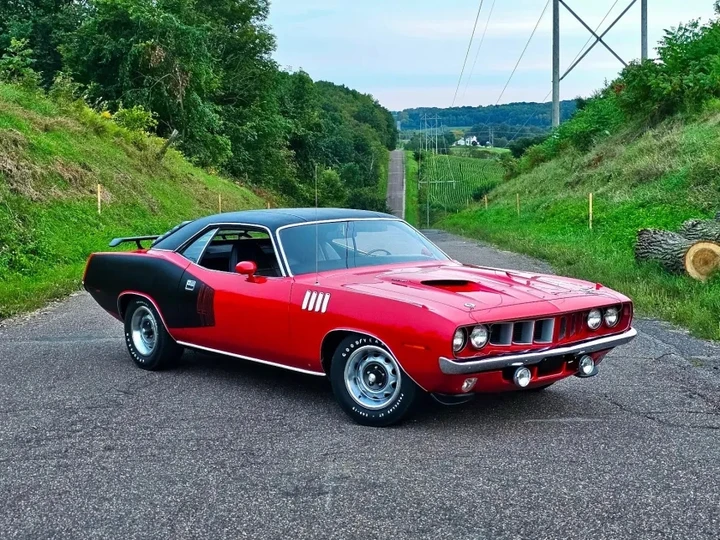 Questa muscle car ci riporta nel passato: ben 43 anni in garage