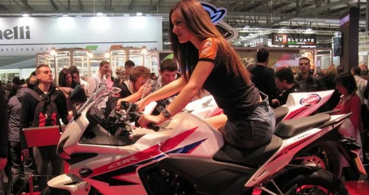 Honda CBR500RR, CB500F e CB500X - Salone EICMA di Milano