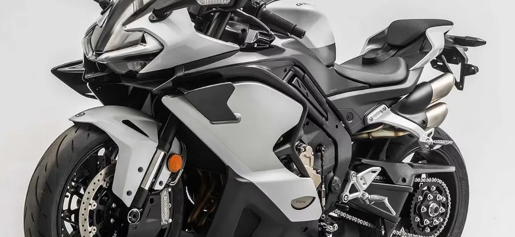 CFMoto 750SS: dalla Cina la prima moto con la cintura di sicurezza