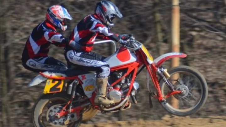Scatto in Corsa: Sidecarcross Ducati 980