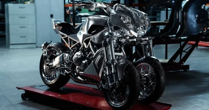 Yamaha Niken "Custom" by GOC