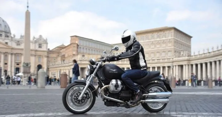 TEST Moto Guzzi Bellagio Aquila Nera