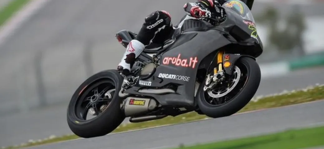 SBK Test Portimao 2015: Day-1 sprecato causa pioggia, caduta per Biaggi [Foto e Video]