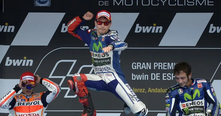 MotoGP Jerez: Lorenzo risorge e mette tutti in fila. Marquez e Rossi sul podio. Grigio Ducati.