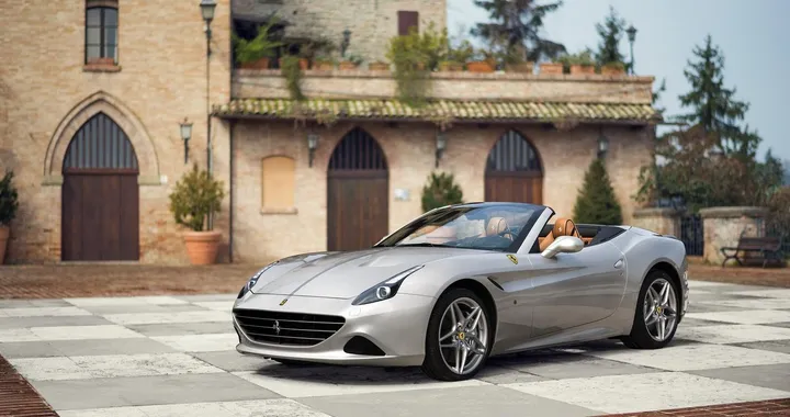 Ferrari California T: la Tailor Made per Shanghai 2015