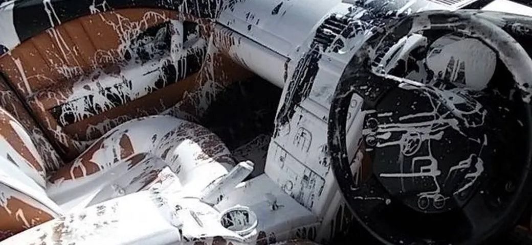Mai trasportare una latta di vernice dentro una Maserati