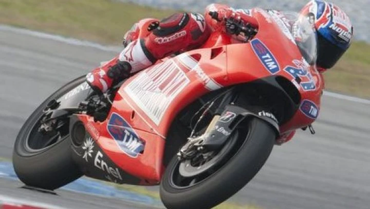 MotoGP: Stoner a razzo, Hayden in ripresa dopo l'intervento al braccio