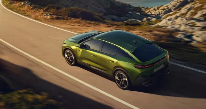 Stellantis lancia il nuovo 1.6 plug-in da 240 CV