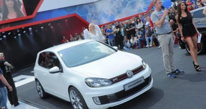 Volkswagen Golf GTI Concept White
