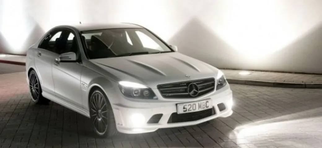 Mercedes C63 AMG DR 520
