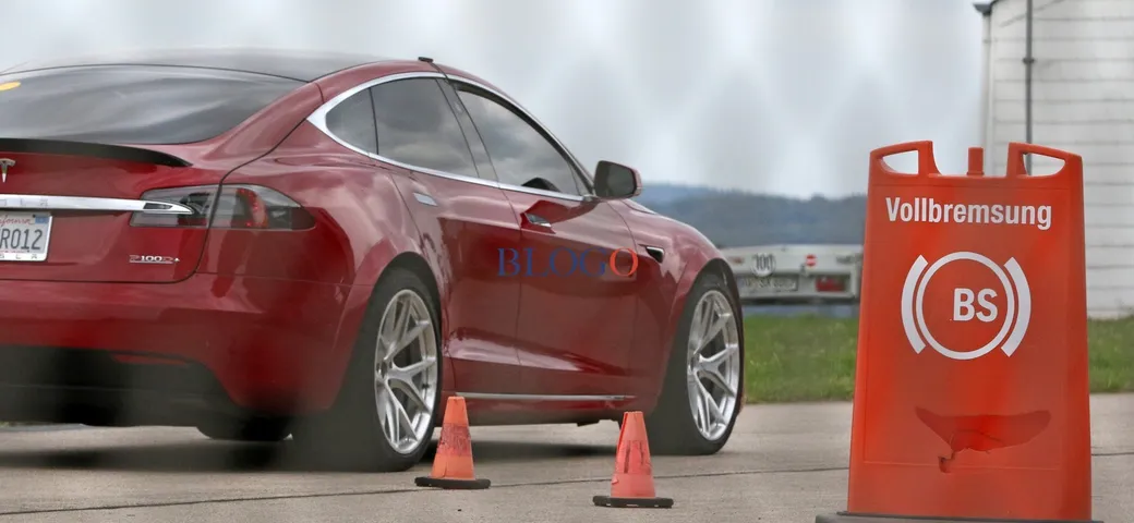 Tesla: gigantesca fabbrica di auto elettriche a Berlino