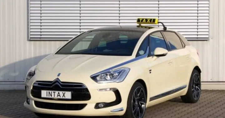 Citroën DS5 Hybrid4 Taxi