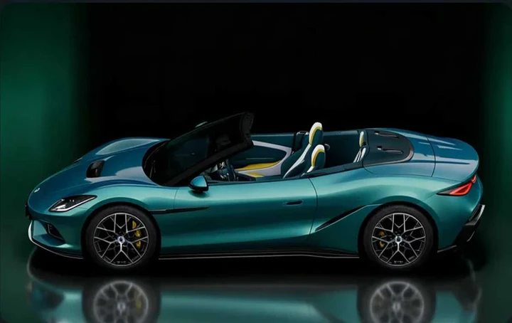 Denza Z, la spider elettrica da oltre 1.000 CV arriva in Europa