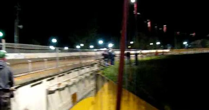 Kenny Roberts TZ700 Hot Lap 1