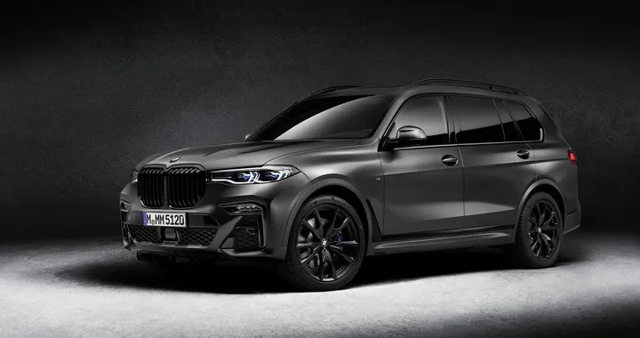 BMW X7: la versione speciale Dark Shadow Edition
