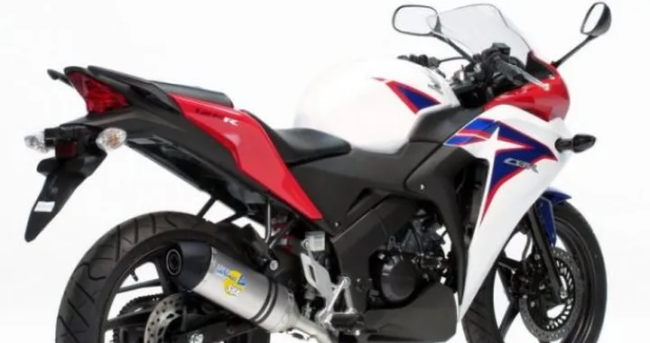 LeoVince SBK: LV One Omologato EVO II per Honda CBR125R 2011