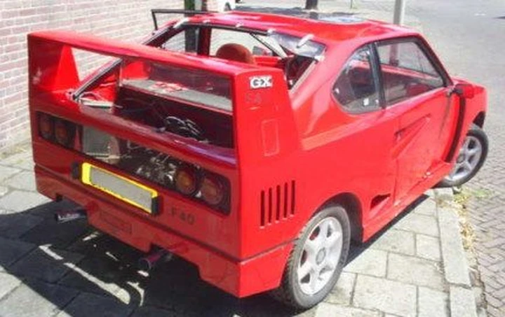 Una piccola F40 o orrore senza nome ?