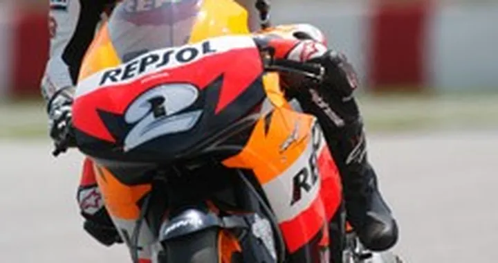 MotoGP: domina Pedrosa. Rossi "gioca" con Stoner. Ducati in chiaroscuro