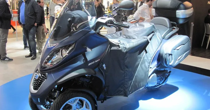 Piaggio MP3 350/500 MY 2018