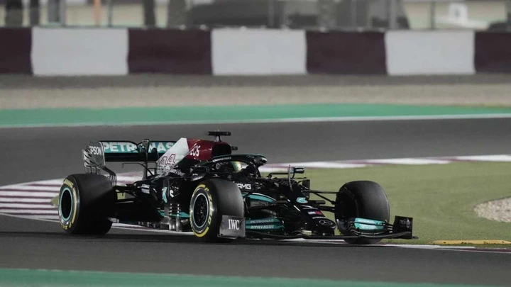 F1, GP Qatar: Hamilton firma la pole position