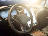 Nuova inchiesta coinvolge Tesla: l'indagine riguarda strani incidenti