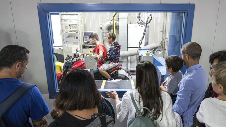 ingrandisci immagine