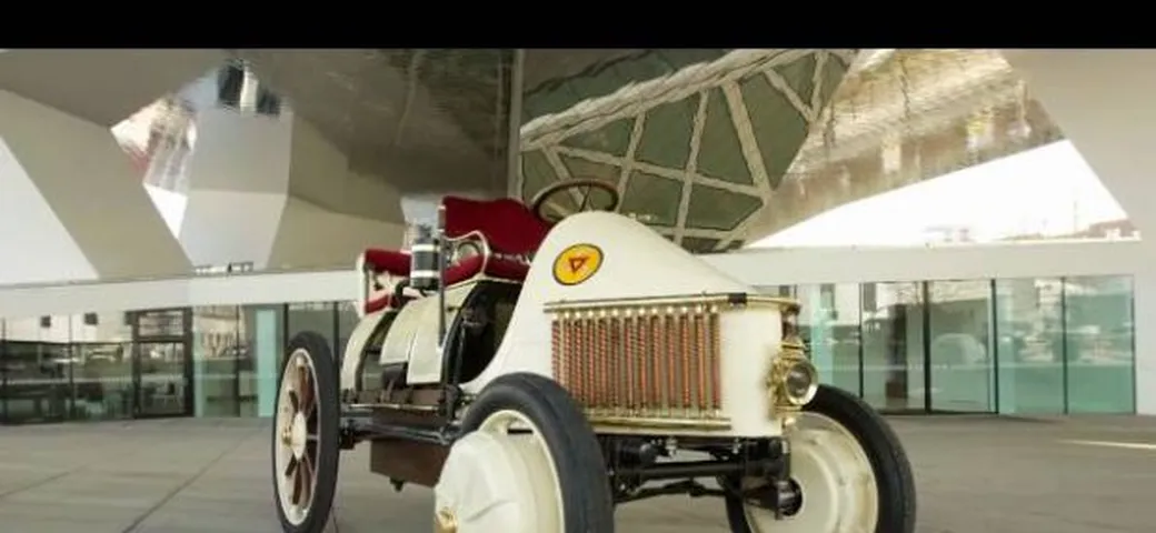 Porsche: a Ginevra verrà riproposta la 1900 Semper Vivus