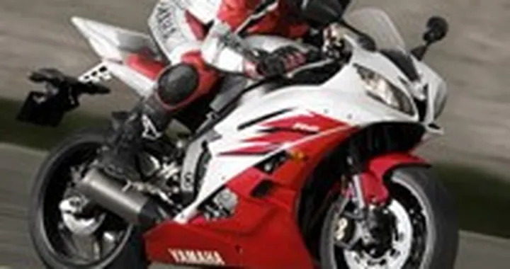 Yamaha R6 2006: Primi Test in Qatar BIS