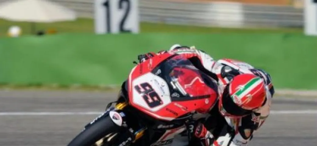 WSBK: l'armata tricolore a Monza. Max Biaggi da vittoria, Michel Fabrizio da tenere d'occhio, Luca Scassa all'attacco della top10