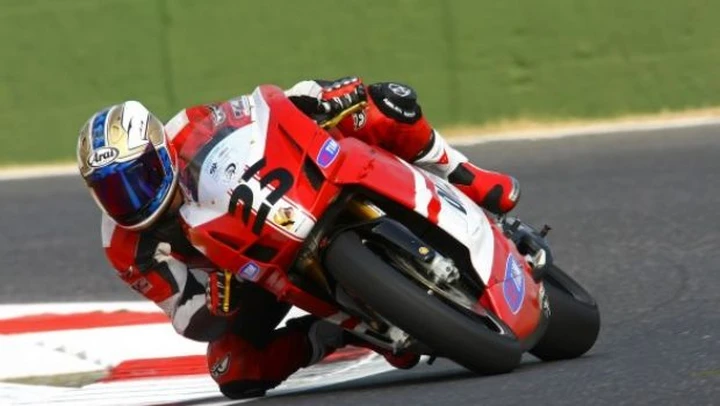 Scatto in Corsa: Ducati 999S a Vallelunga