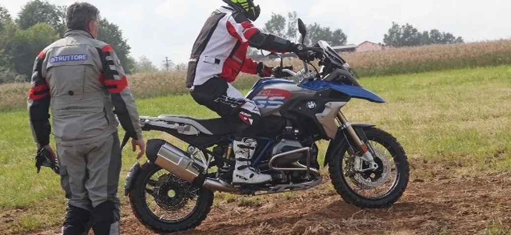 BMW GS Academy: a scuola di off-road con le maxi enduro